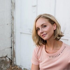 Agnes & Dora Graphic Tee a little extra